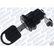 Standard Motor Products 96 Door Lock W/Keys for Ford Thunderbird-DL49. Price: $69.00
